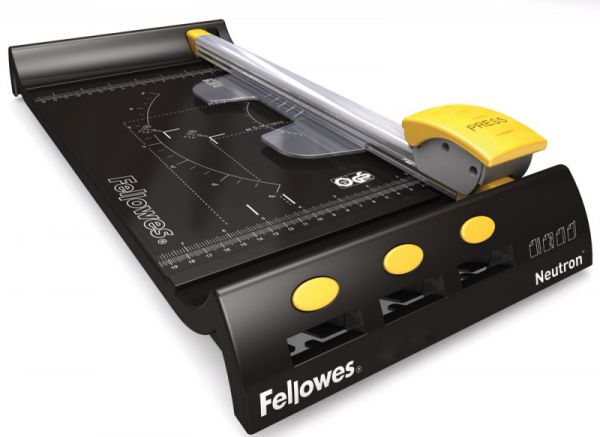 Резак дисковый Fellowes Neutron A4 (CRC-54100) A4/10лист./320мм/ручн.прижим